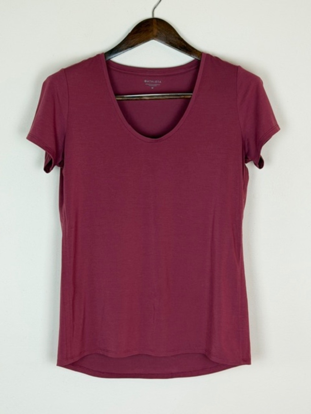Athleta Basic Short Sleeve Scoop Neck Essence Vital Tee Dusty Mauve Size Medium